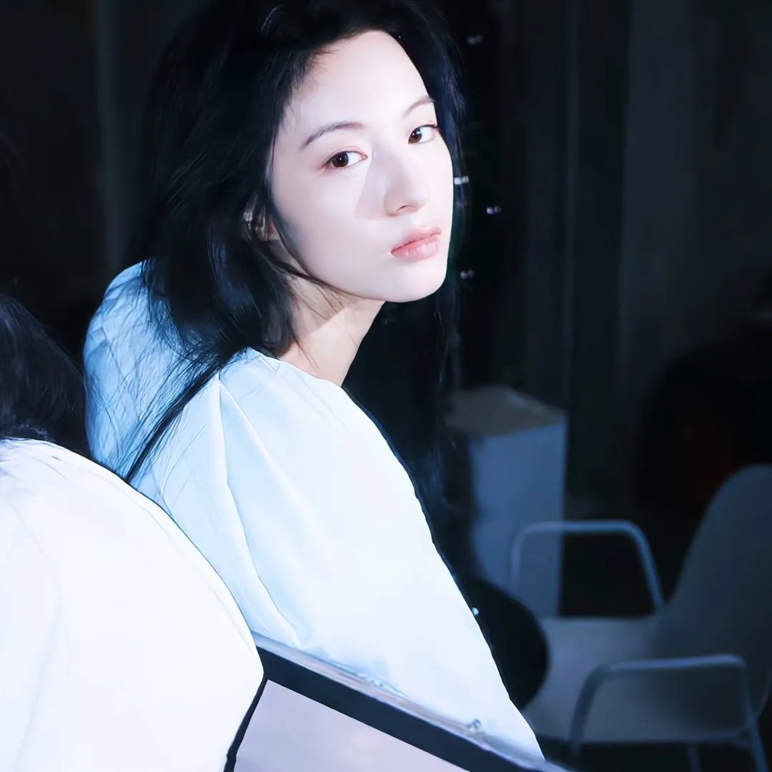 下山后,桃花朵朵开